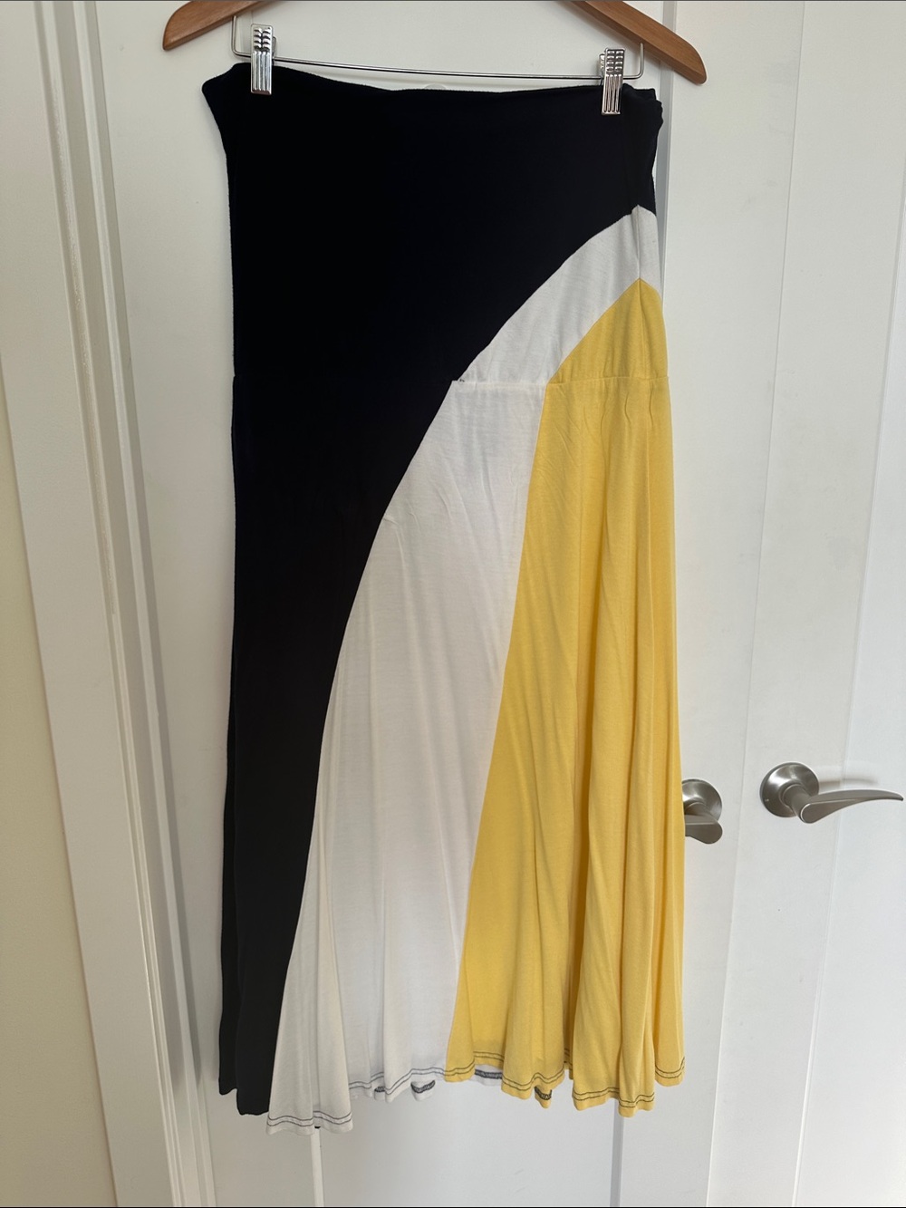 Carries Strapless Maxi Dress